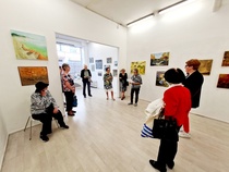 Näyttelyvieraita (HOK-eläkeläiset)